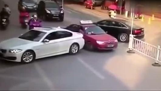 交通意外險、第三方責(zé)任險和交強險有什么區(qū)別